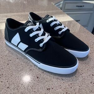 MACBETH Men’s Shoe